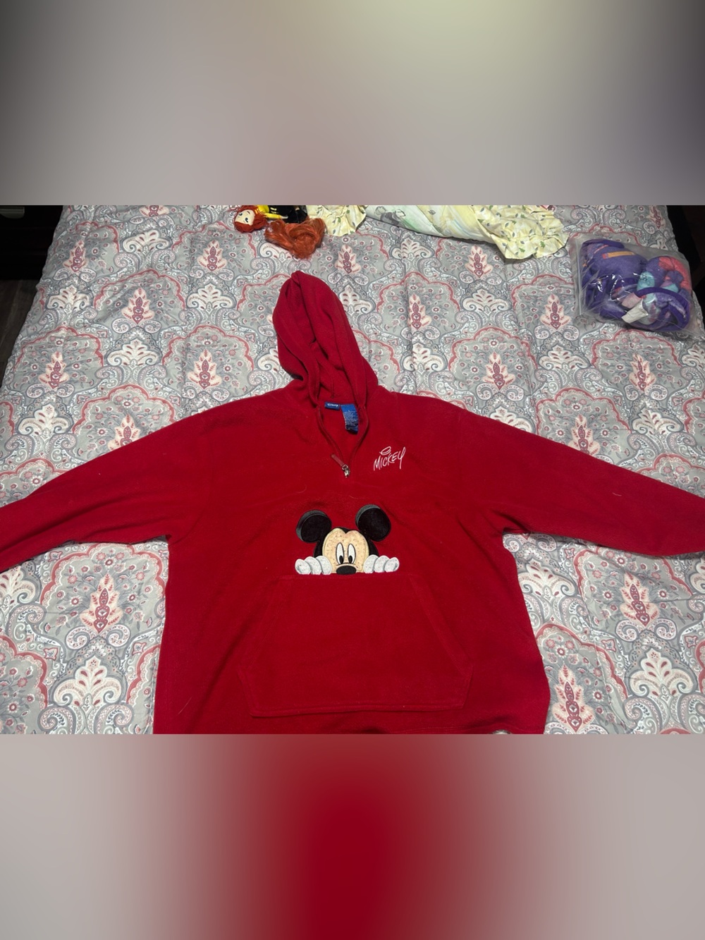Mickey mouse vintage fleece sweater